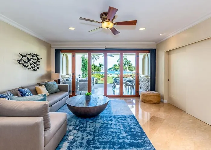 Stylish Split-level With A Shaded Terrace, Direct Access, And Resort-style Community Amenities * Playa Flamingo