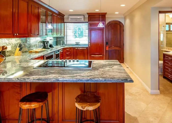 Stylish Split-level With A Shaded Terrace, Direct Access, And Resort-style Community Amenities Сasa de vacaciones *